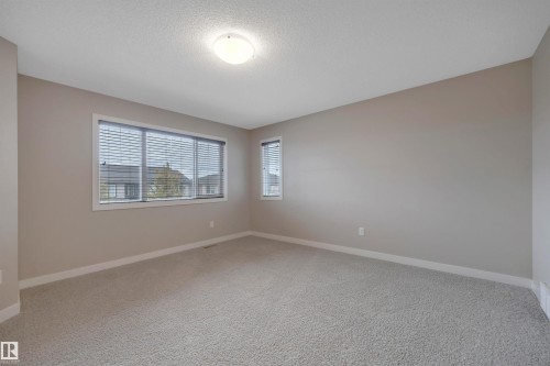 15807 18 Avenue, Edmonton, AB - Indoor Photo Showing Other Room