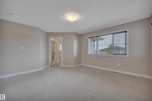 15807 18 Avenue, Edmonton, AB - Indoor Photo Showing Other Room
