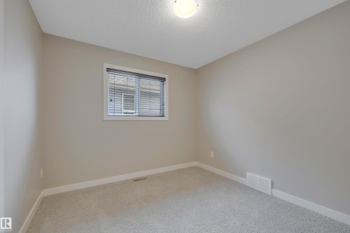 15807 18 Avenue, Edmonton, AB - Indoor Photo Showing Other Room