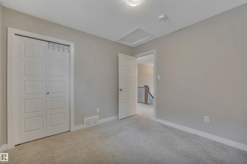 15807 18 Avenue, Edmonton, AB - Indoor Photo Showing Other Room