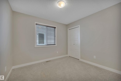 15807 18 Avenue, Edmonton, AB - Indoor Photo Showing Other Room