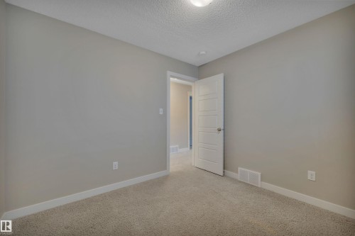 15807 18 Avenue, Edmonton, AB - Indoor Photo Showing Other Room