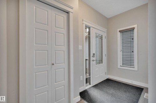 15807 18 Avenue, Edmonton, AB - Indoor Photo Showing Other Room
