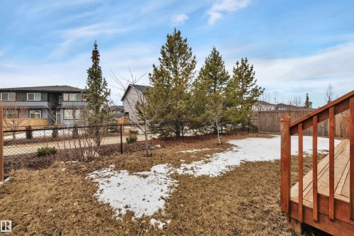 15807 18 Avenue, Edmonton, AB - Outdoor