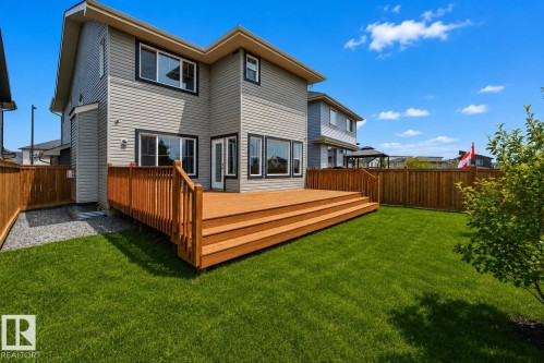 15807 18 Avenue, Edmonton, AB - Outdoor