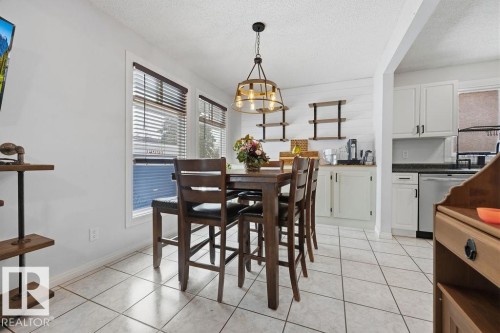 2340 138 Avenue, Edmonton, AB - Indoor Photo Showing Dining Room
