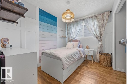 2340 138 Avenue, Edmonton, AB - Indoor Photo Showing Bedroom
