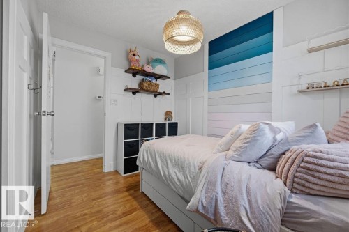 2340 138 Avenue, Edmonton, AB - Indoor Photo Showing Bedroom