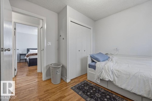 2340 138 Avenue, Edmonton, AB - Indoor Photo Showing Bedroom
