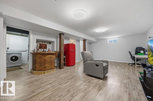 2340 138 Avenue, Edmonton, AB - Indoor