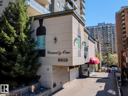 906 9819 104 Street, Edmonton, AB - Outdoor
