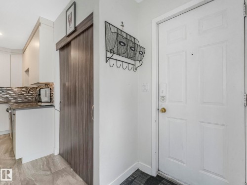 10727 66 Avenue, Edmonton, AB - Indoor Photo Showing Other Room