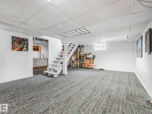 10727 66 Avenue, Edmonton, AB - Indoor