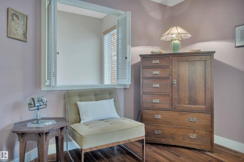 9727 101A Street, Edmonton, AB - Indoor