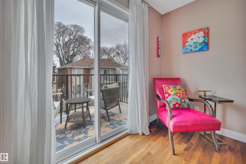 9727 101A Street, Edmonton, AB - Indoor