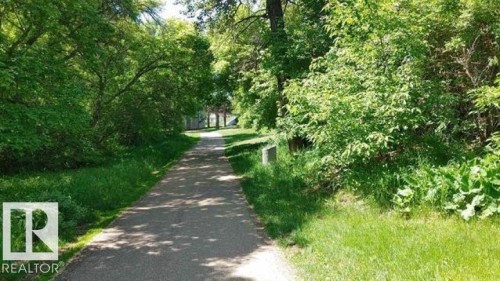 9727 101A Street, Edmonton, AB - Outdoor