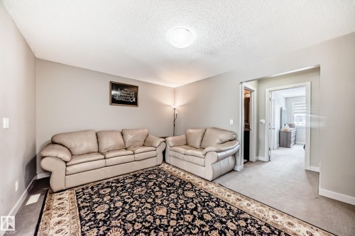1723 Hammond Crescent Nw, Edmonton, AB - Indoor Photo Showing Living Room