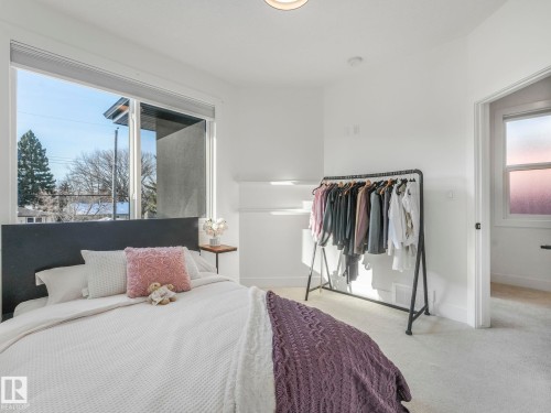 7741 81 Avenue Nw, Edmonton, AB - Indoor Photo Showing Bedroom