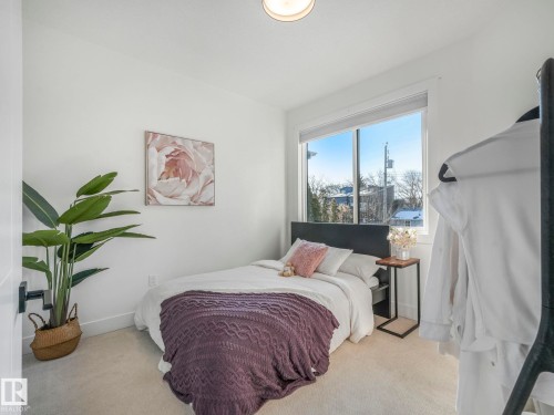 7741 81 Avenue Nw, Edmonton, AB - Indoor Photo Showing Bedroom