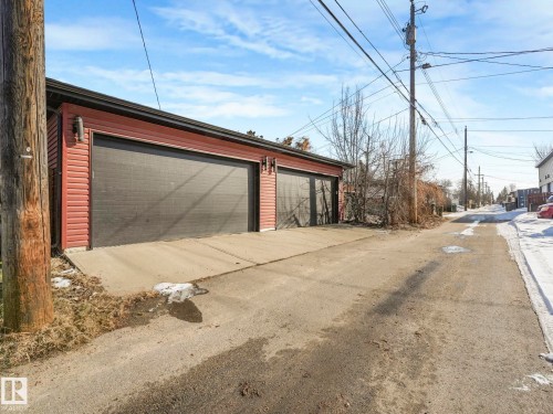 7741 81 Avenue Nw, Edmonton, AB - Outdoor