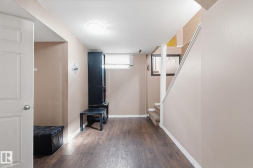 10617 167A Avenue, Edmonton, AB - Indoor Photo Showing Other Room