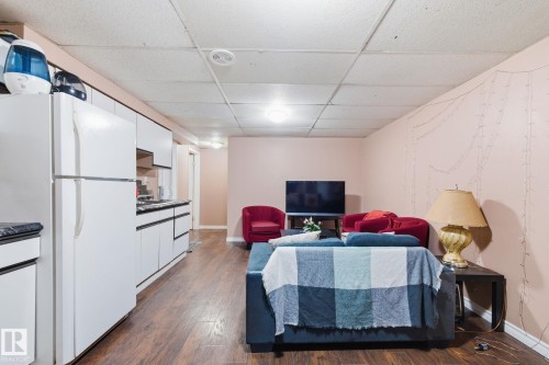 10617 167A Avenue, Edmonton, AB - Indoor