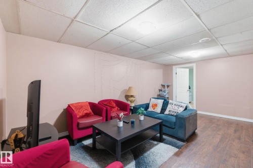 10617 167A Avenue, Edmonton, AB - Indoor