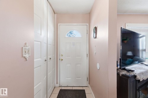 10617 167A Avenue, Edmonton, AB - Indoor Photo Showing Other Room