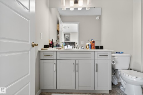 1536 22 St Nw, Edmonton, AB - Indoor Photo Showing Bathroom
