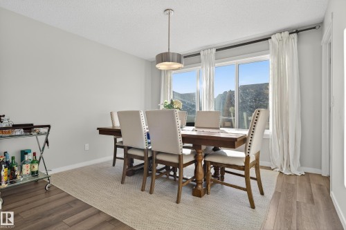 1536 22 St Nw, Edmonton, AB - Indoor Photo Showing Dining Room