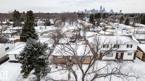 9704 76 Street, Edmonton, AB - Outdoor