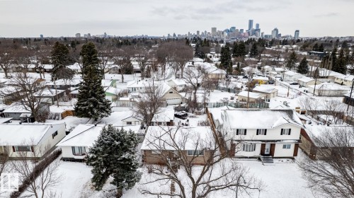 9704 76 Street, Edmonton, AB - Outdoor