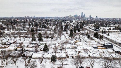 9704 76 Street, Edmonton, AB - Outdoor With View