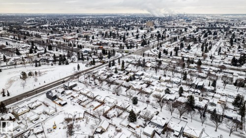 9704 76 Street, Edmonton, AB - Outdoor With View