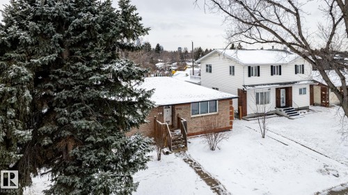 9704 76 Street, Edmonton, AB - Outdoor