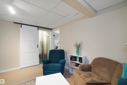 2005 108A Street, Edmonton, AB - Indoor