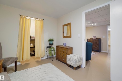 2005 108A Street, Edmonton, AB - Indoor Photo Showing Bedroom