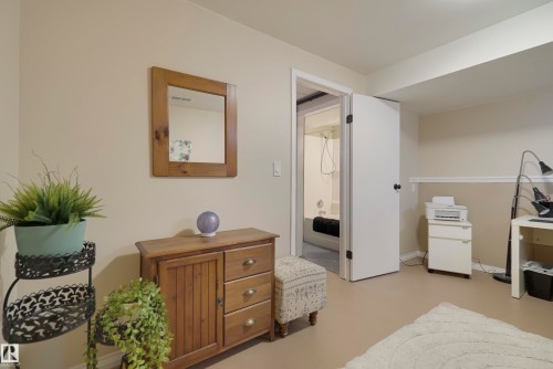 2005 108A Street, Edmonton, AB - Indoor Photo Showing Bedroom