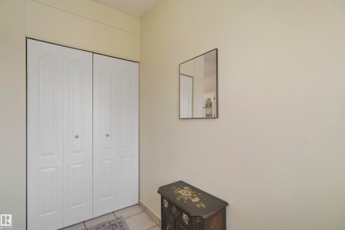 2005 108A Street, Edmonton, AB - Indoor