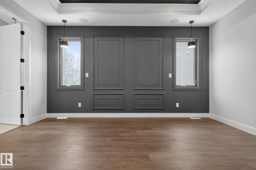 1129 Gyrfalcon Crescent, Edmonton, AB - Indoor Photo Showing Other Room