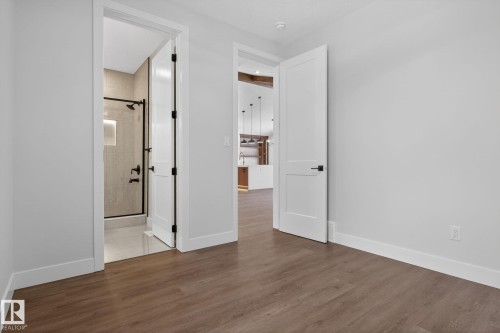 1129 Gyrfalcon Crescent, Edmonton, AB - Indoor Photo Showing Other Room