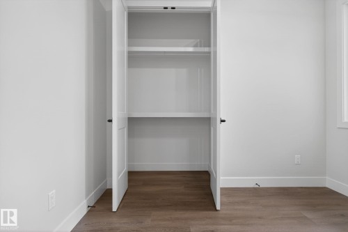 1129 Gyrfalcon Crescent, Edmonton, AB - Indoor