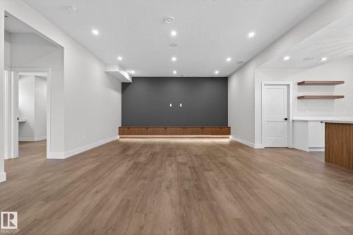 1129 Gyrfalcon Crescent, Edmonton, AB - Indoor