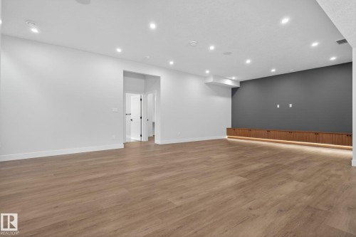 1129 Gyrfalcon Crescent, Edmonton, AB - Indoor