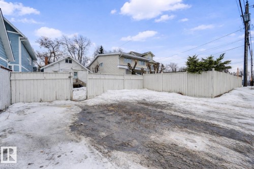 11114 80 Avenue Nw, Edmonton, AB - Outdoor