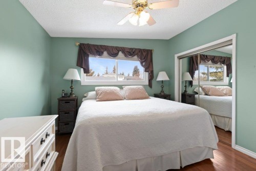 9512 147 Avenue, Edmonton, AB - Indoor Photo Showing Bedroom