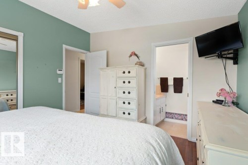 9512 147 Avenue, Edmonton, AB - Indoor Photo Showing Bedroom