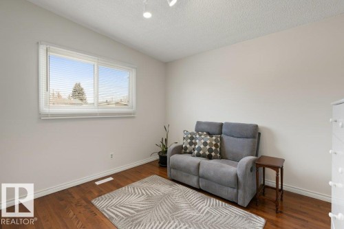 9512 147 Avenue, Edmonton, AB - Indoor