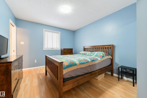 16020 123 Street, Edmonton, AB - Indoor Photo Showing Bedroom