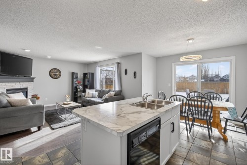 33 Hartwick Gate, Spruce Grove, AB - Indoor With Fireplace